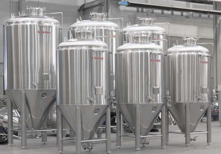 Tanques inoxidables para vino y cerveza - Letina