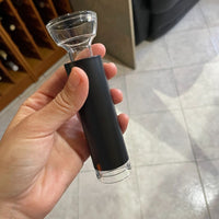 Bomba de vacío para conservación de vinos de cristal con un tapón