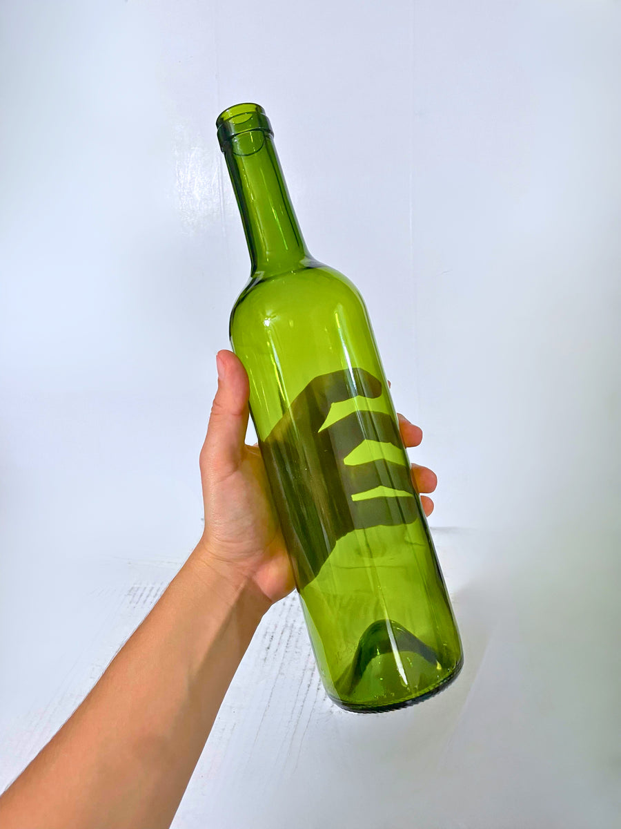 Botella verde Burdeos 750 ml, lista para embotellado de vino premium.