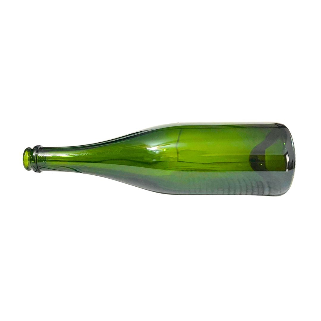 Botella 750 ml verde de alta resistencia.