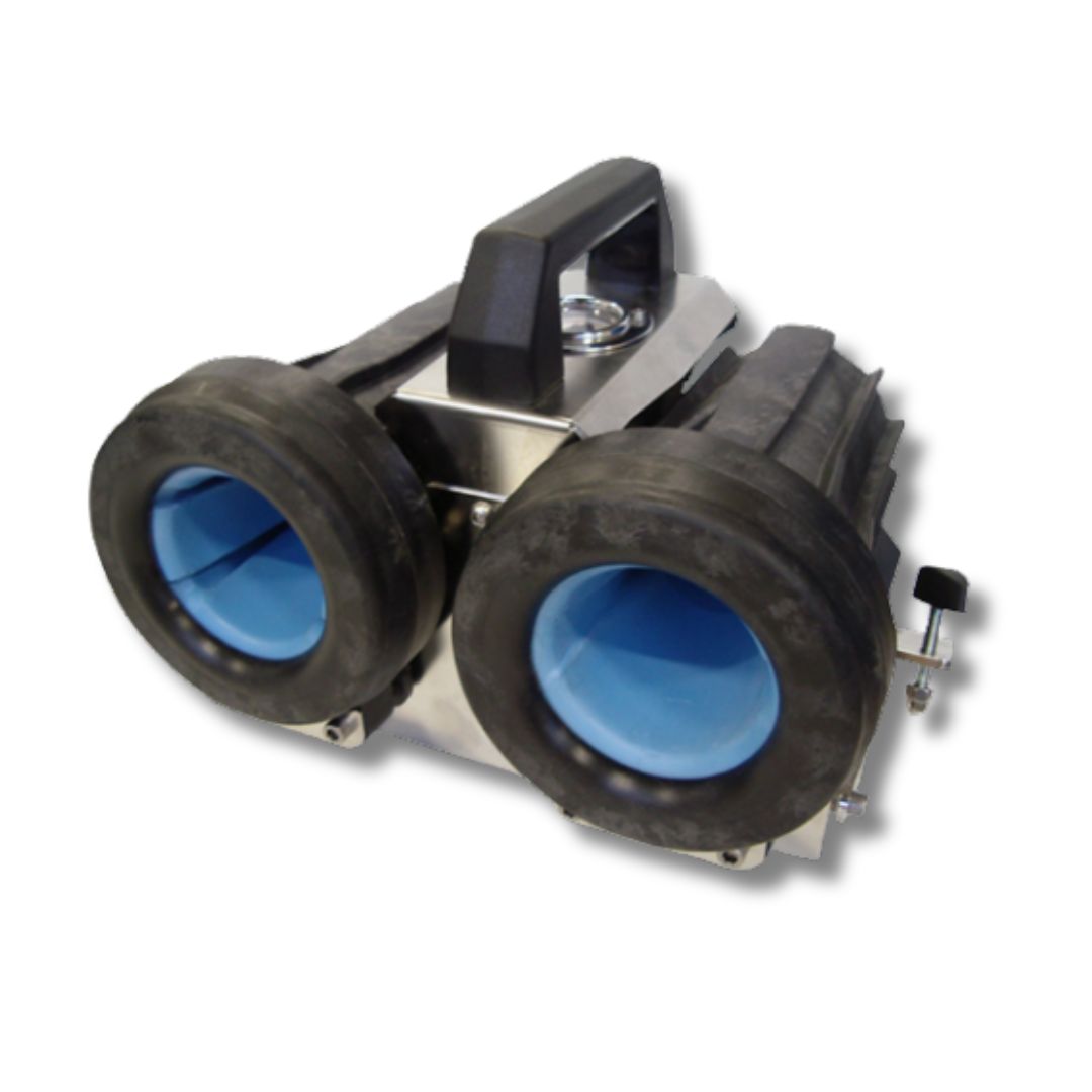 Encapsuladora neumática Stirex PNEUM con Rolling Head for “Champagne” type, diseñada para colocar cápsulas grandes en botellas de espumoso y champagne, acabado profesional en cuello ancho