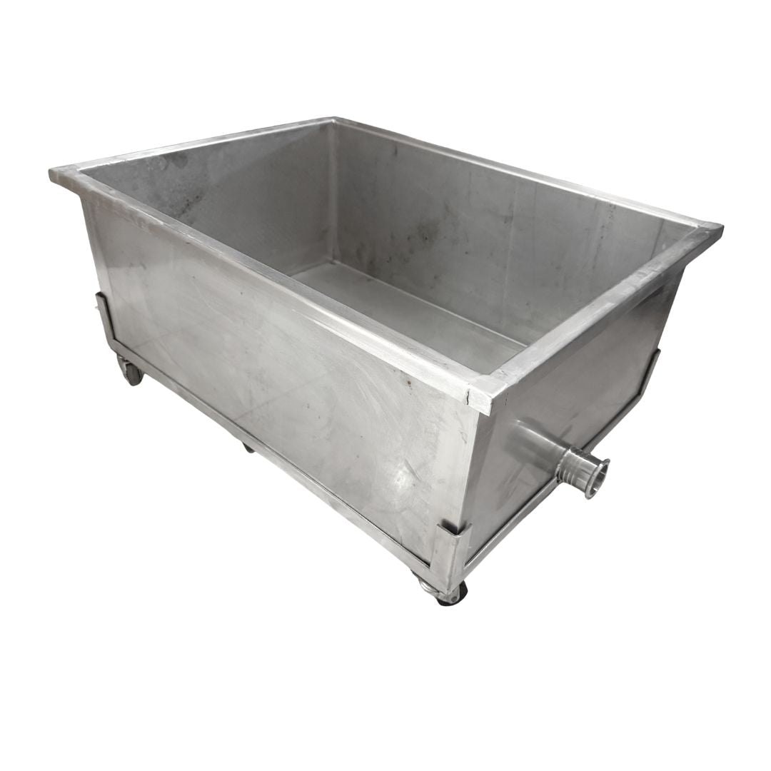 Detalle de Cuba “Pocilla” de recepción con cedazo perforado | acero inoxidable 304 para proceso de uva en bodega